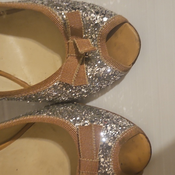 Miu Miu Silver Tan Glitter Mary Jane Open Toe Pumps Size 40 - Picture 8 of 12